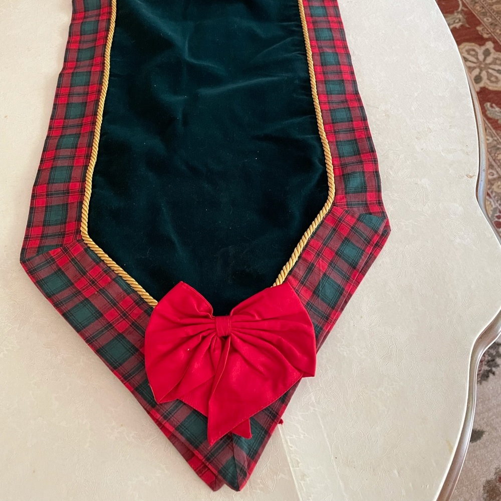 Table runner - Velvet